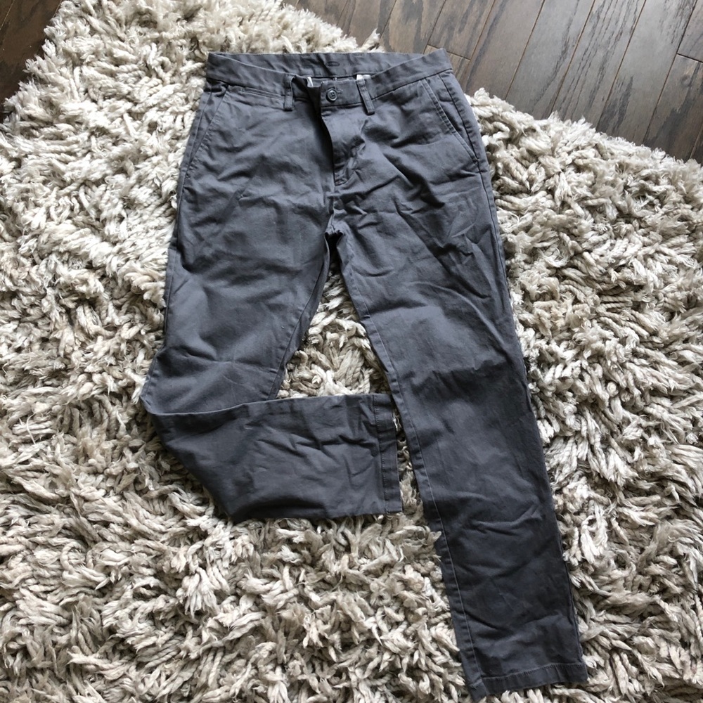 Men’s gray chinos